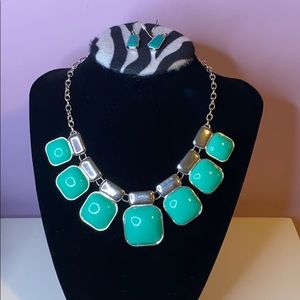 Liz Claiborne turquoise necklace & earrings set